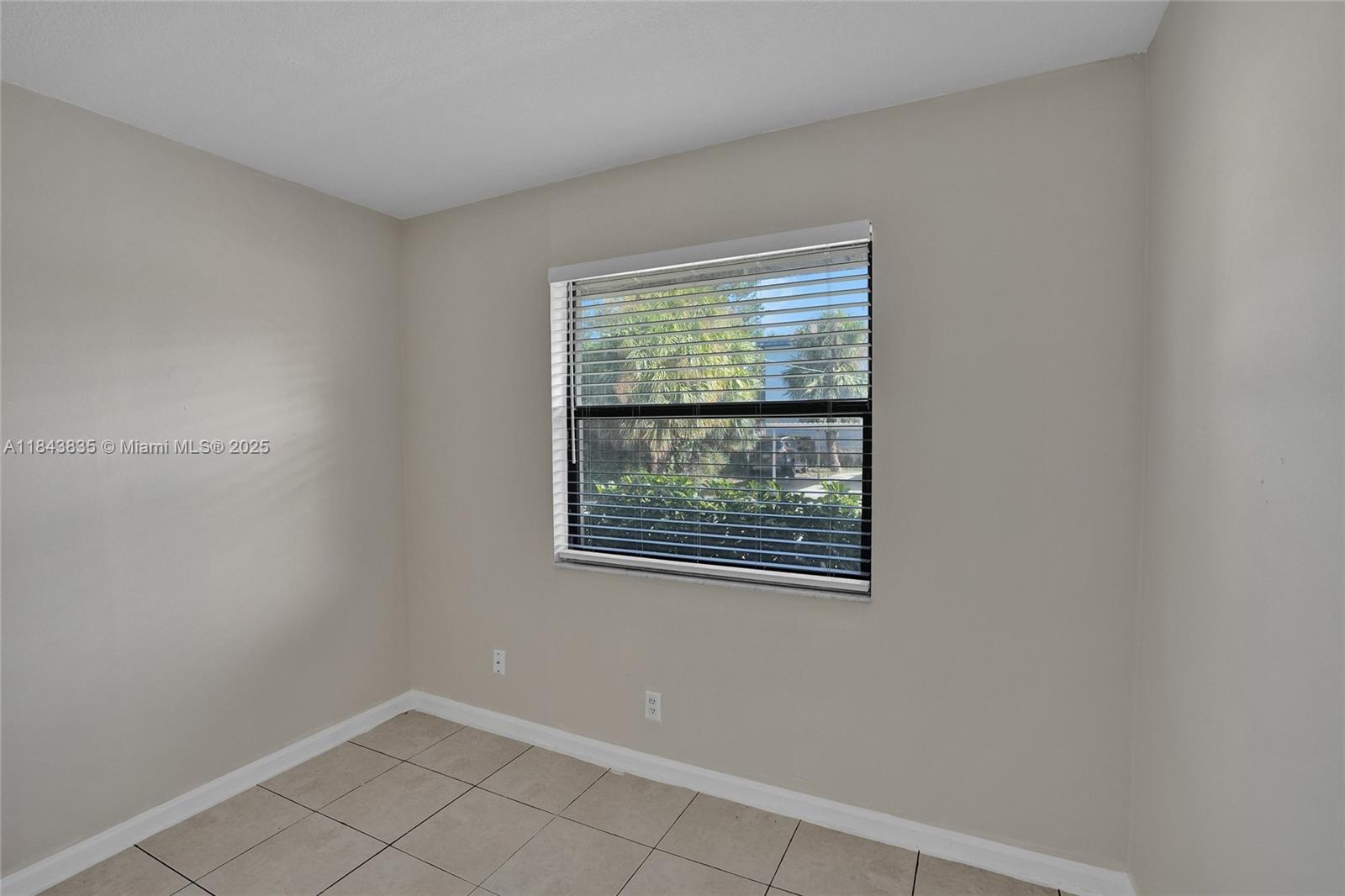 See details / 1764 sq. ft. $ 2025-07-20 0 Photo