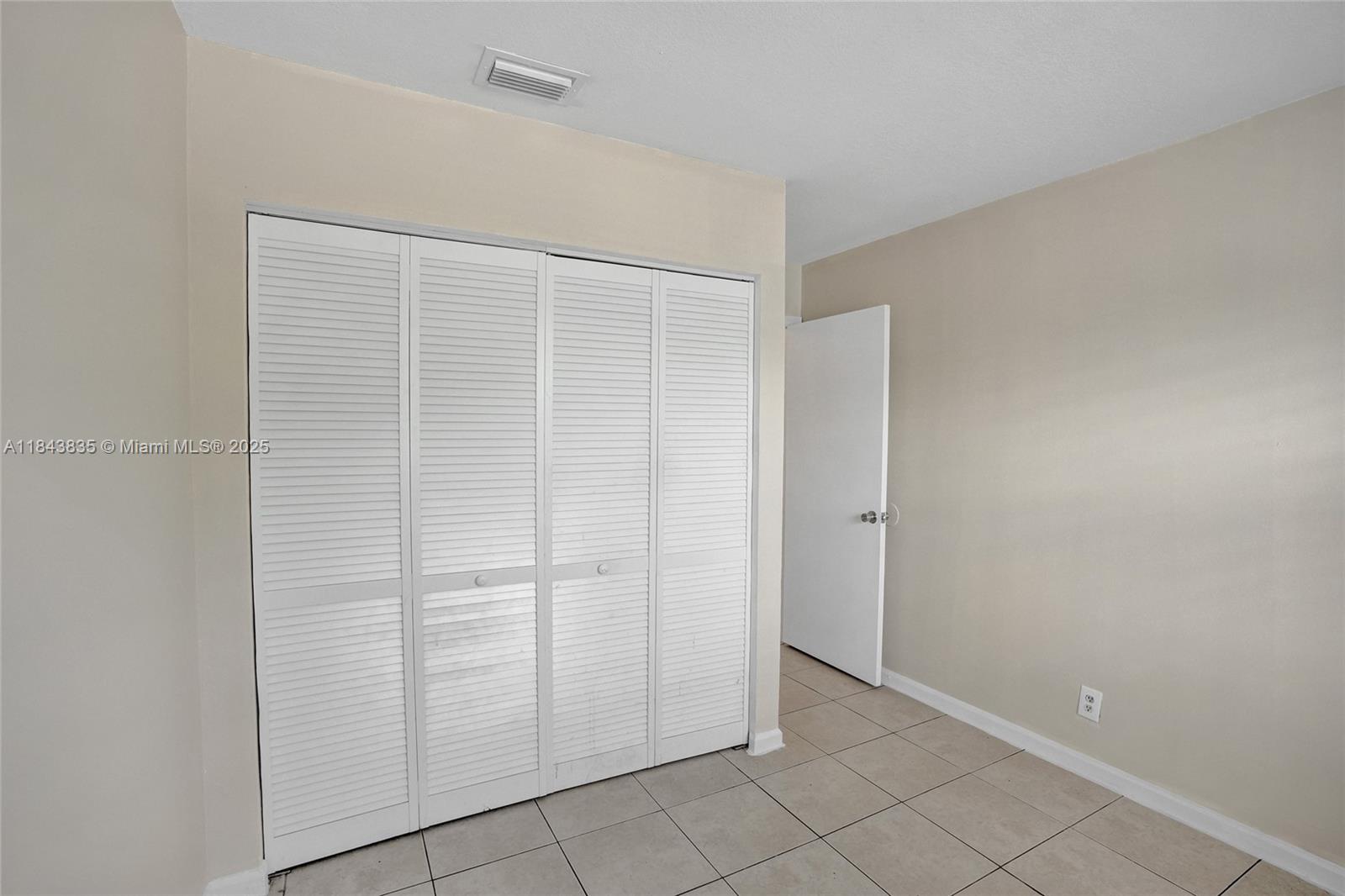 See details / 1764 sq. ft. $ 2025-07-20 0 Photo