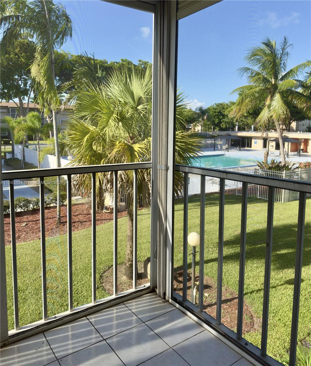 See details 208 1 / 1 672 sq. ft. $ 2025-07-21 0 Photo