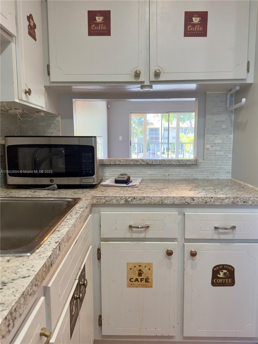 See details 208 1 / 1 672 sq. ft. $ 2025-07-21 0 Photo