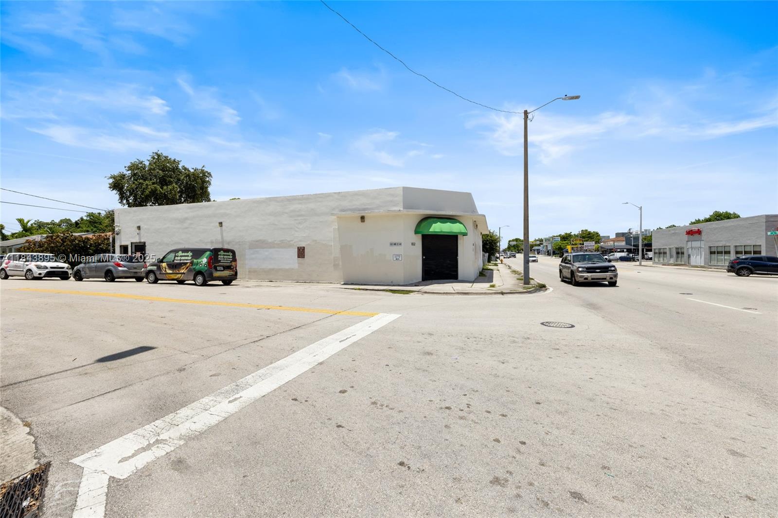 See details / sq. ft. $ 2025-07-21 0 Photo