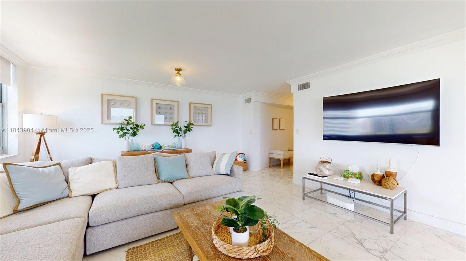 Photo of 1912 Ocean Dr  #9A, Hallandale Beach, Florida, 33009 - 