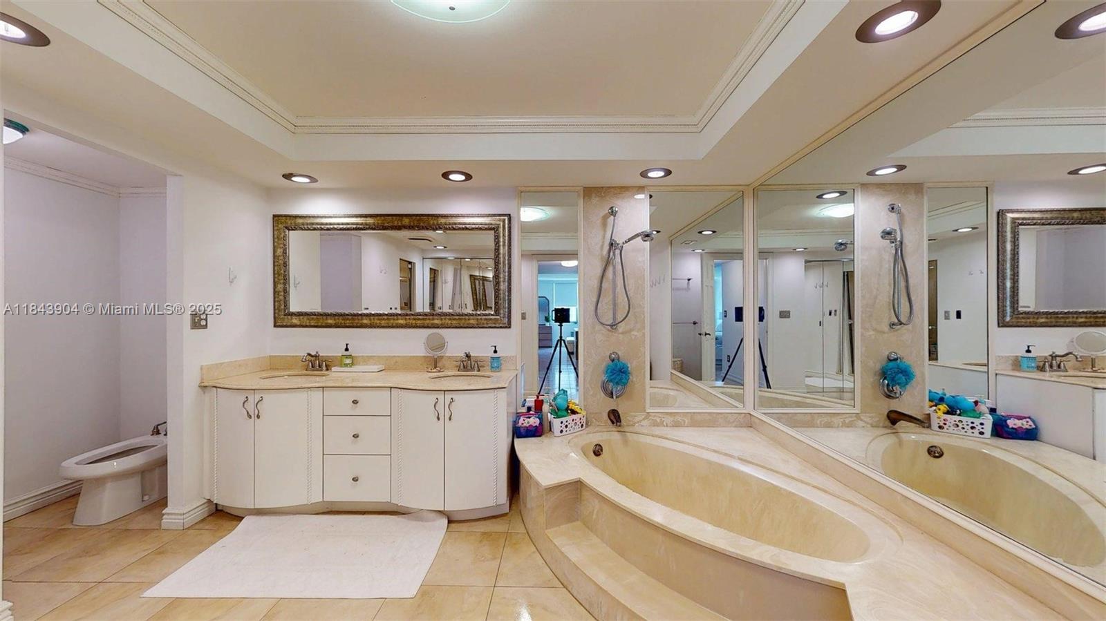 Photo of 1912 Ocean Dr  #9A, Hallandale Beach, Florida, 33009 - 