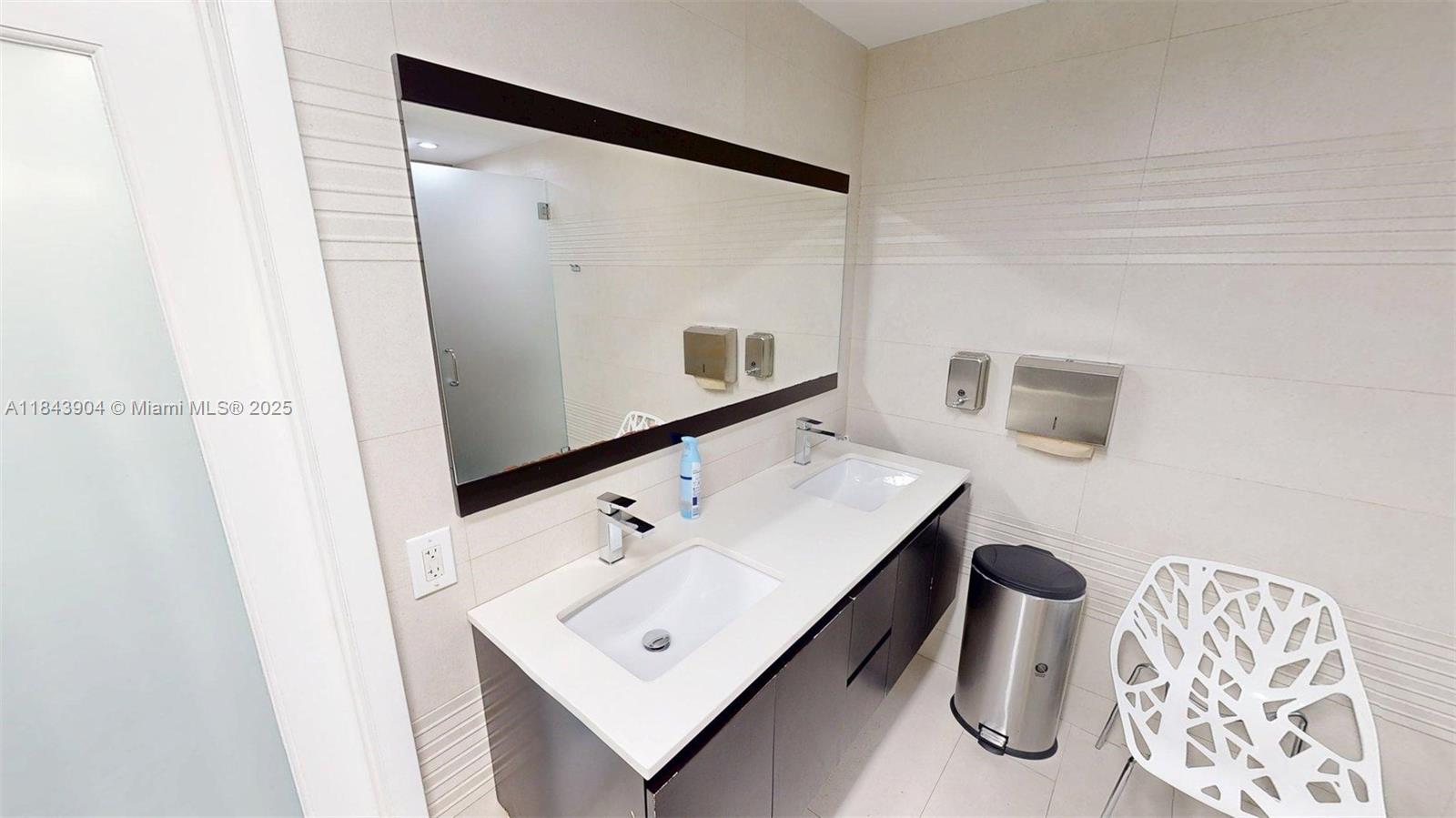 Photo of 1912 Ocean Dr  #9A, Hallandale Beach, Florida, 33009 - 