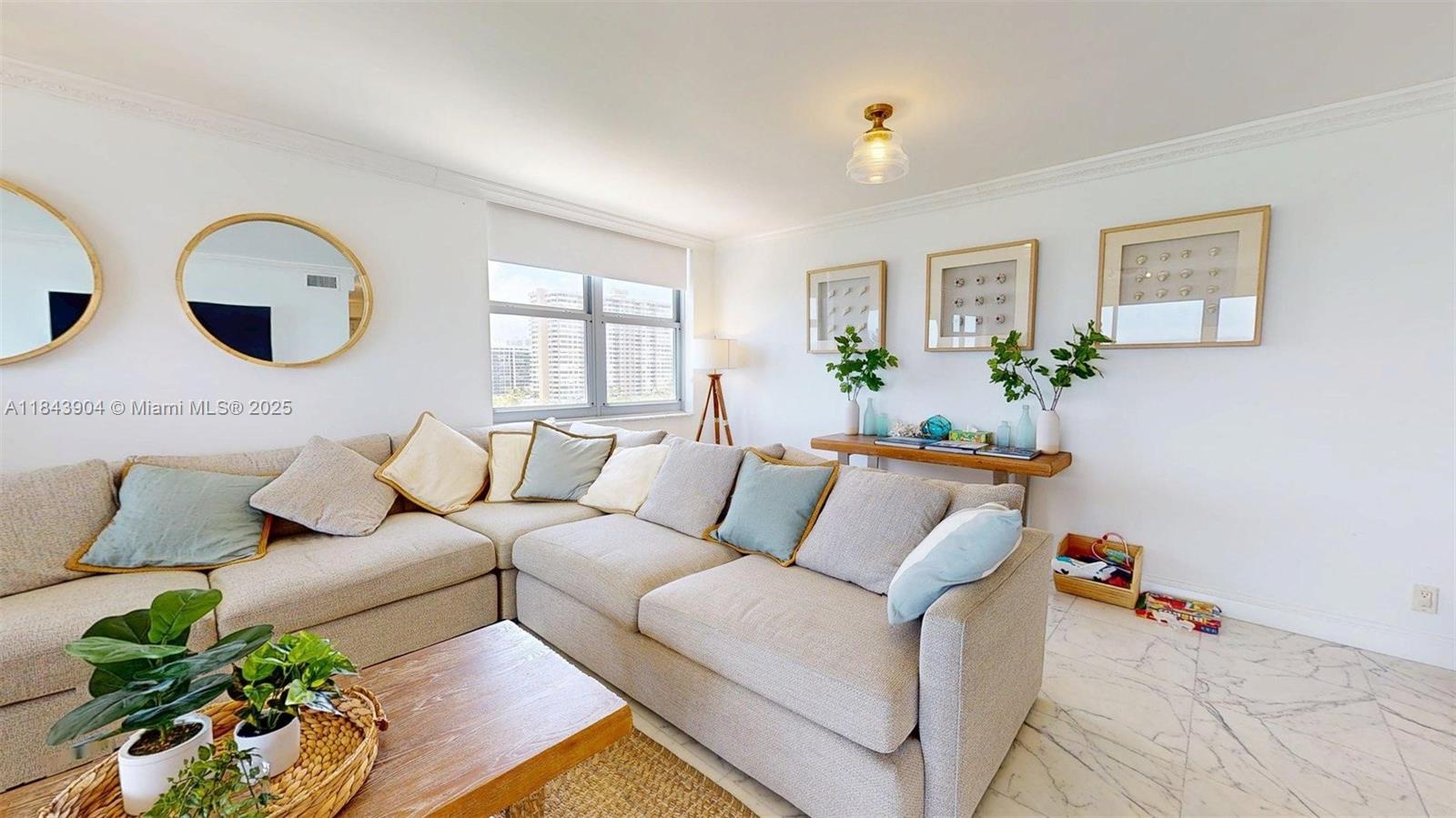 Photo of 1912 Ocean Dr  #9A, Hallandale Beach, Florida, 33009 - 