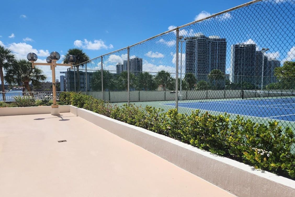 See details 1515 0 / 1 732 sq. ft. $ 2025-07-29 0 Photo