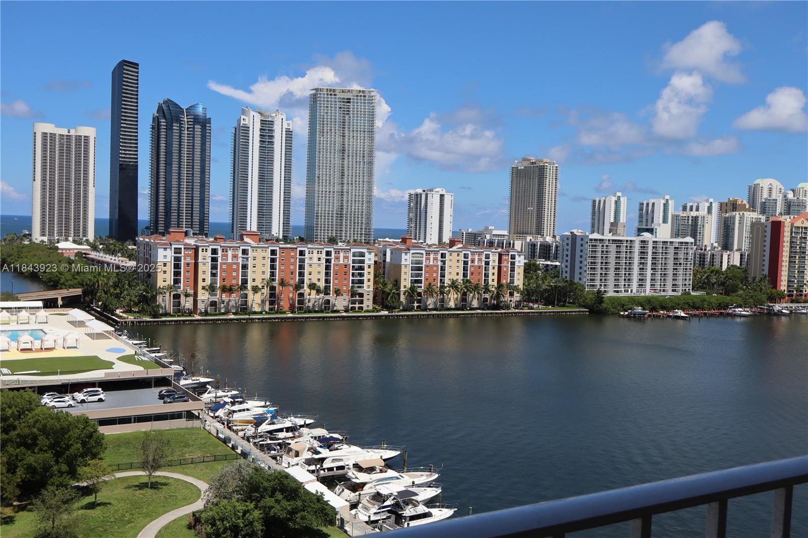 See details 1515 0 / 1 732 sq. ft. $ 2025-07-29 0 Photo