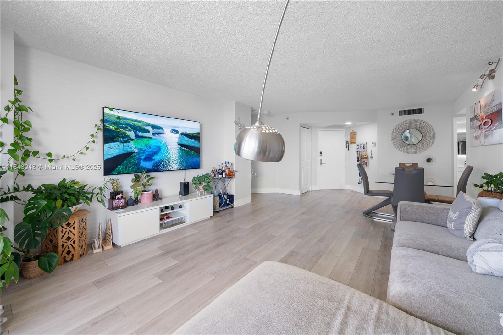 Photo of 3530 Mystic Pointe Dr  #1406, Aventura, Florida, 33180 - 