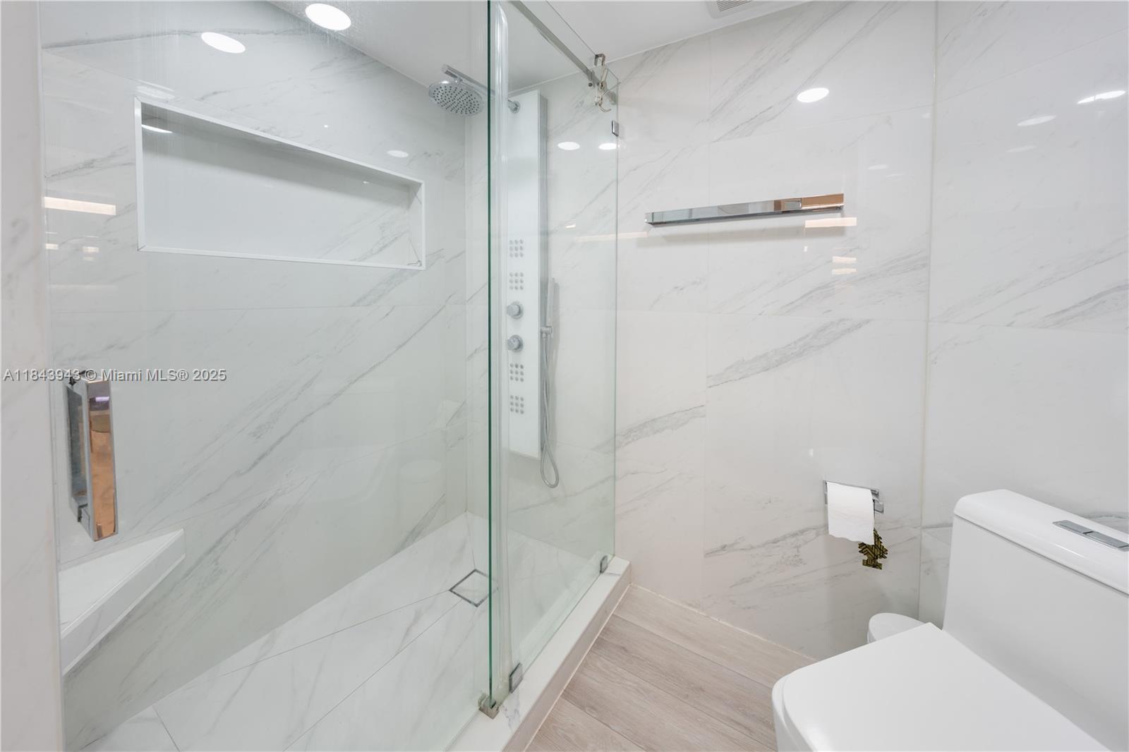 Photo of 3530 Mystic Pointe Dr  #1406, Aventura, Florida, 33180 - 