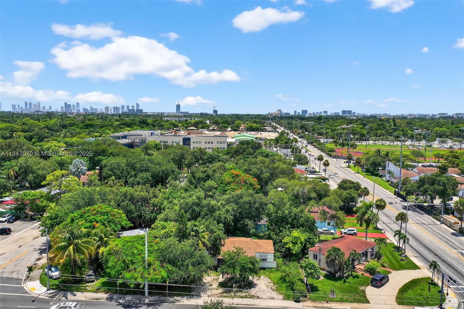 Ver detalles / 1426 sq. ft. $ 2025-07-21 0 foto