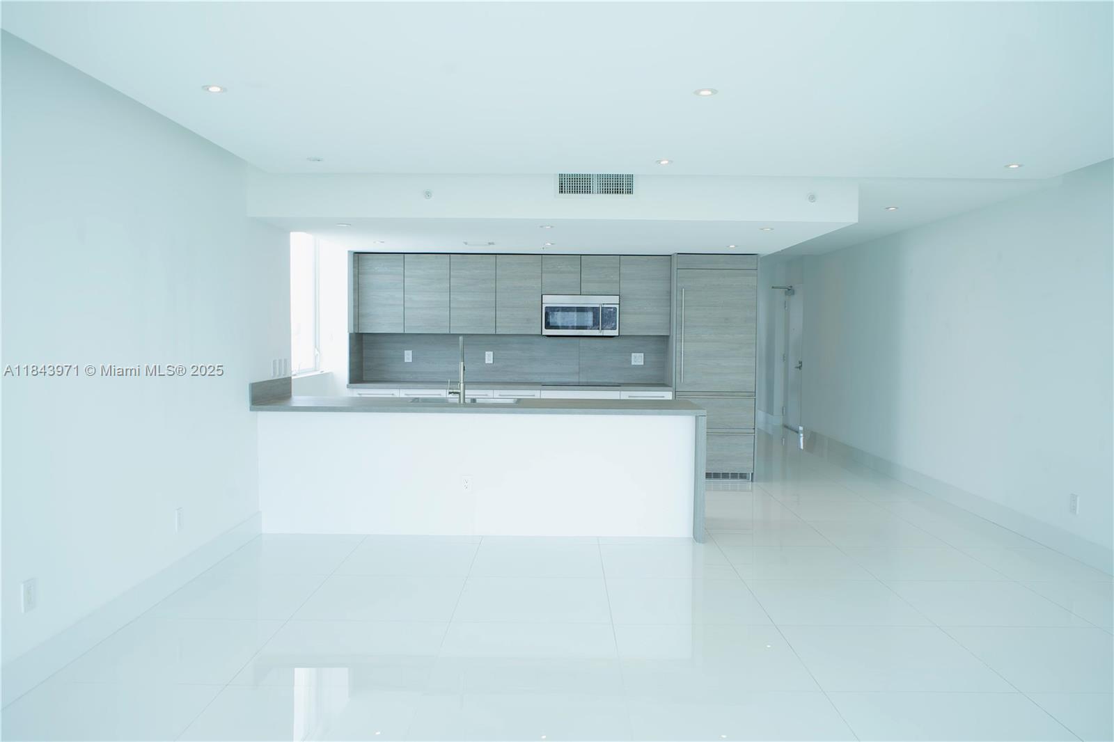 Photo of 400 Sunny Isles Blvd  #908, Sunny Isles Beach, Florida, 33160 - 