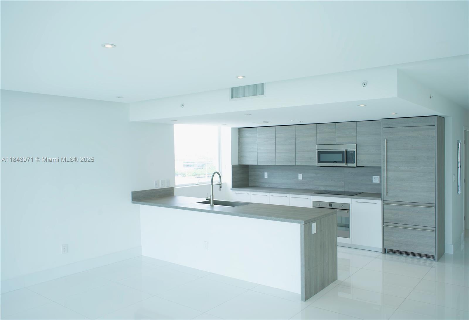 Photo of 400 Sunny Isles Blvd  #908, Sunny Isles Beach, Florida, 33160 - 