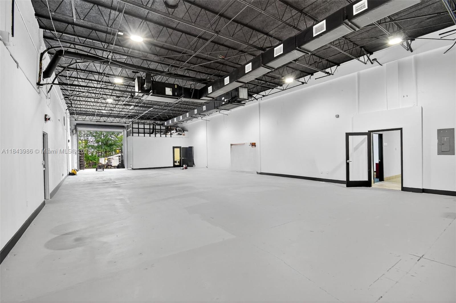 See details / sq. ft. $ 2025-07-21 0 Photo