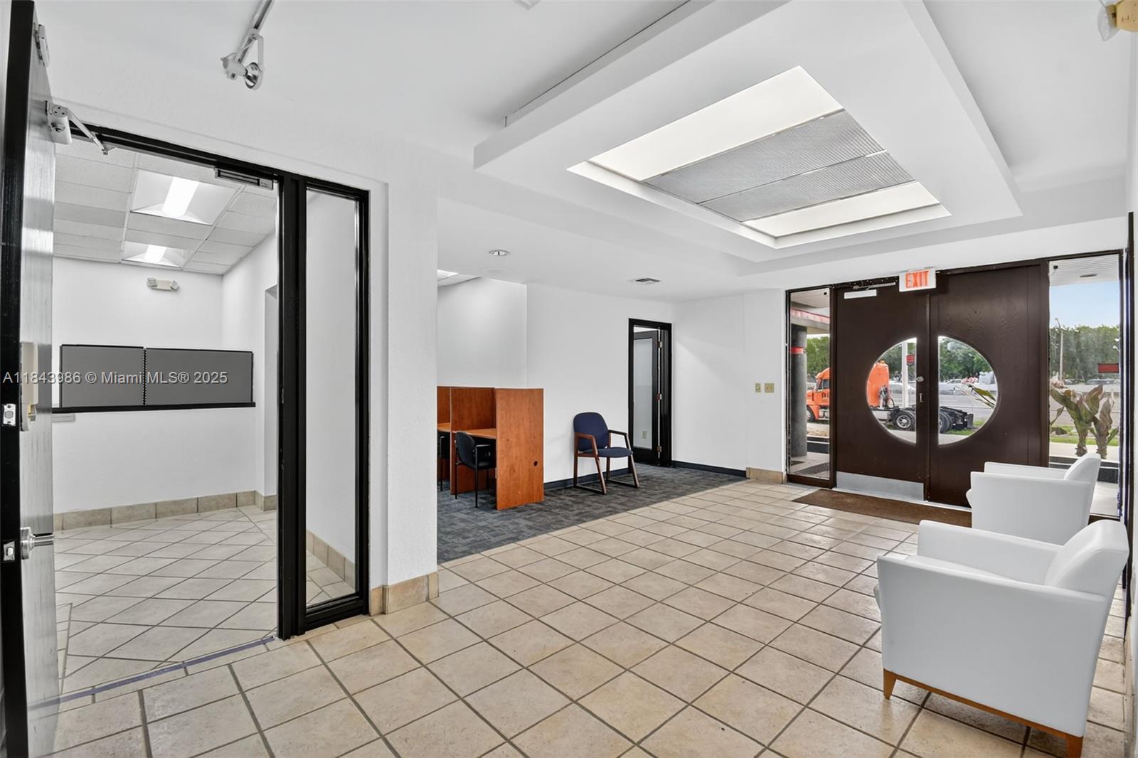 See details / sq. ft. $ 2025-07-21 0 Photo
