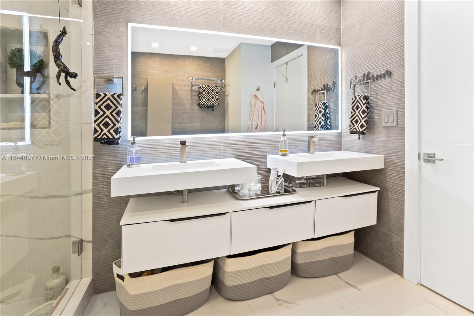 Photo of 325 Poinciana Dr  (325), Sunny Isles Beach, Florida, 33160 - 