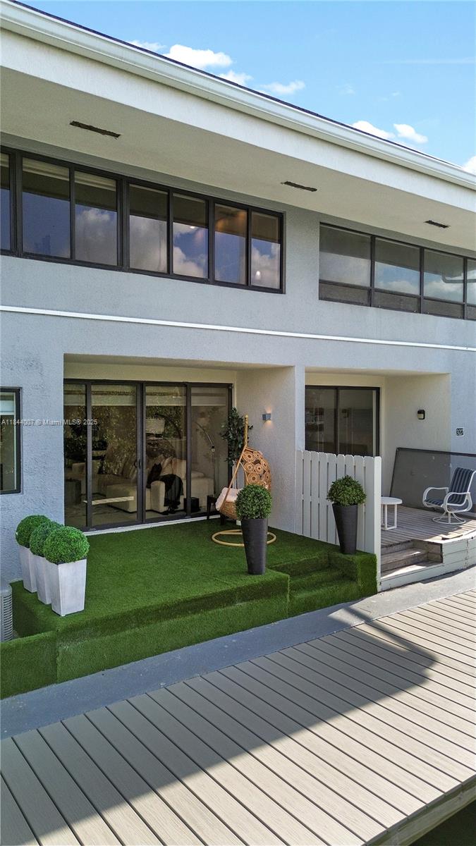 Photo of 325 Poinciana Dr  (325), Sunny Isles Beach, Florida, 33160 - 