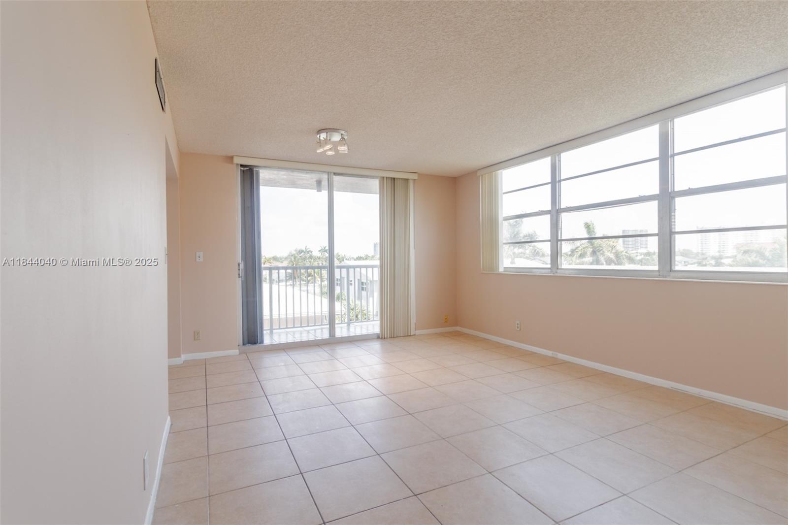 Photo of 3161 Ocean Dr  #401, Hallandale Beach, Florida, 33009 - 