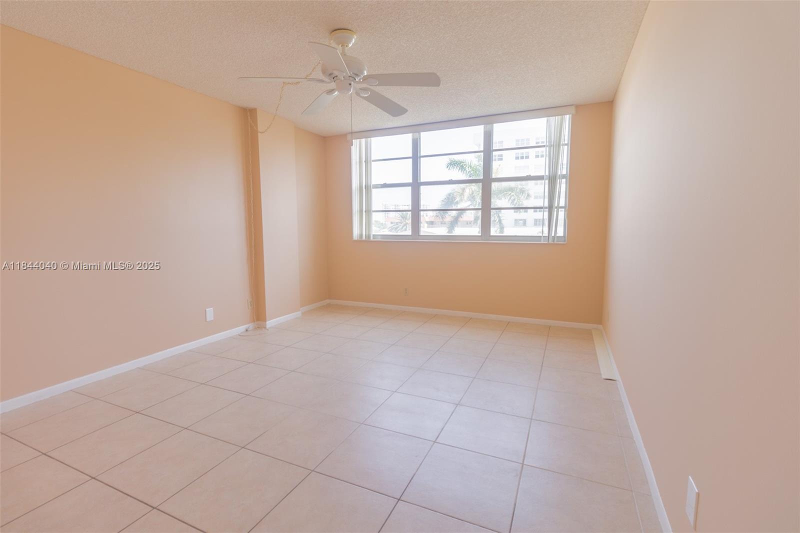 Photo of 3161 Ocean Dr  #401, Hallandale Beach, Florida, 33009 - 