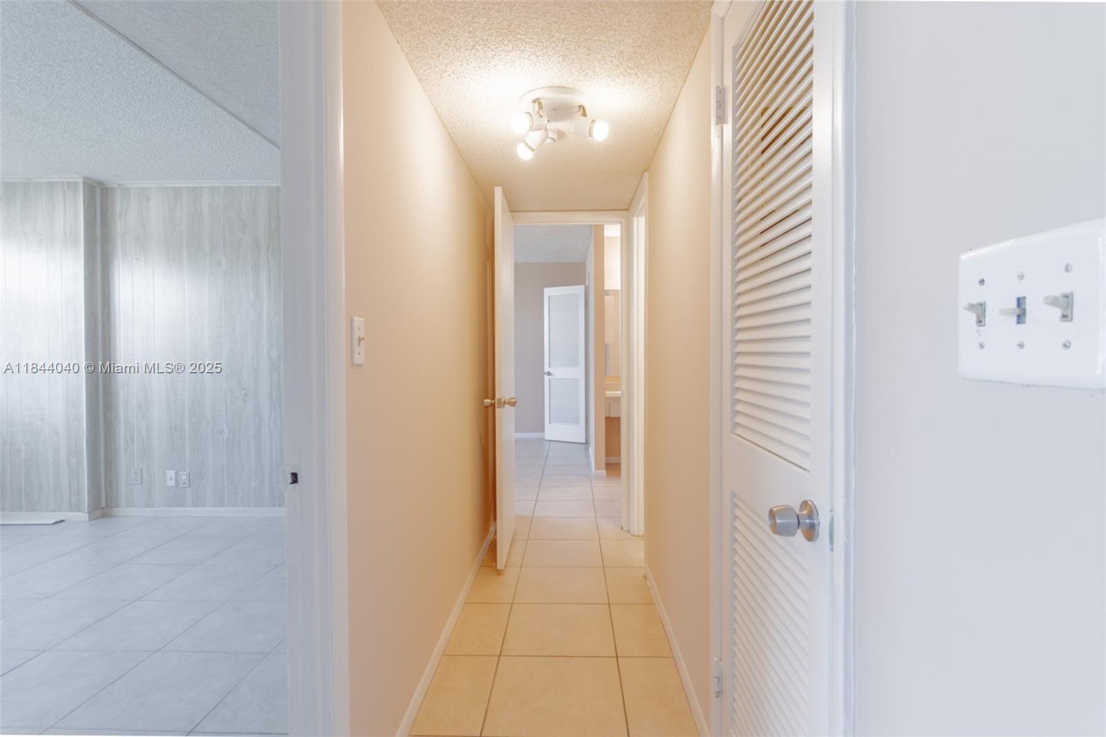 Photo of 3161 Ocean Dr  #401, Hallandale Beach, Florida, 33009 - 