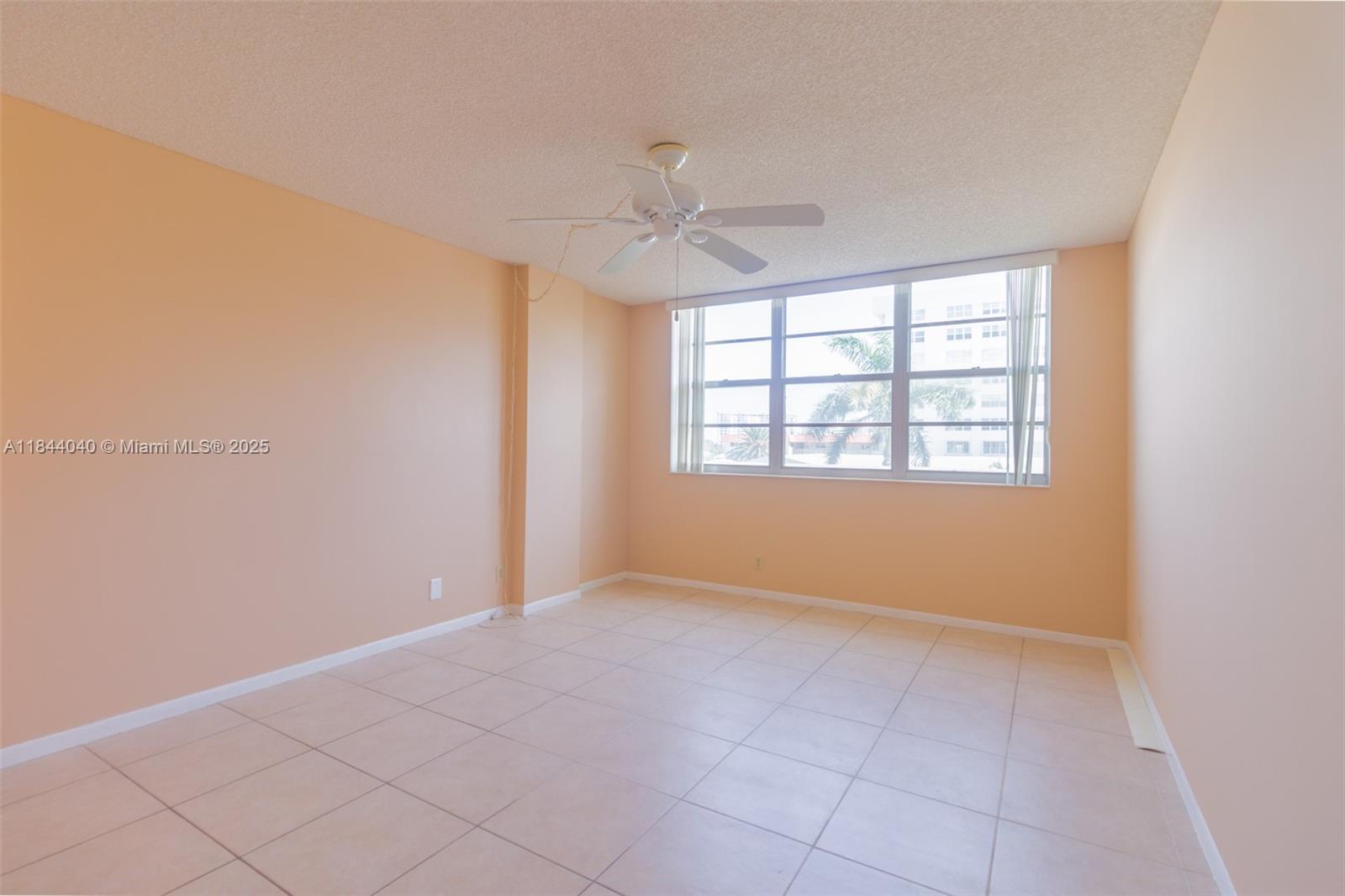 Photo of 3161 Ocean Dr  #401, Hallandale Beach, Florida, 33009 - 