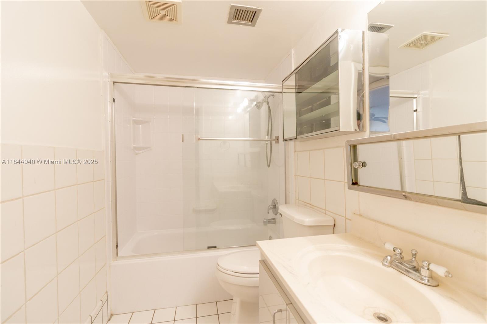 Photo of 3161 Ocean Dr  #401, Hallandale Beach, Florida, 33009 - 