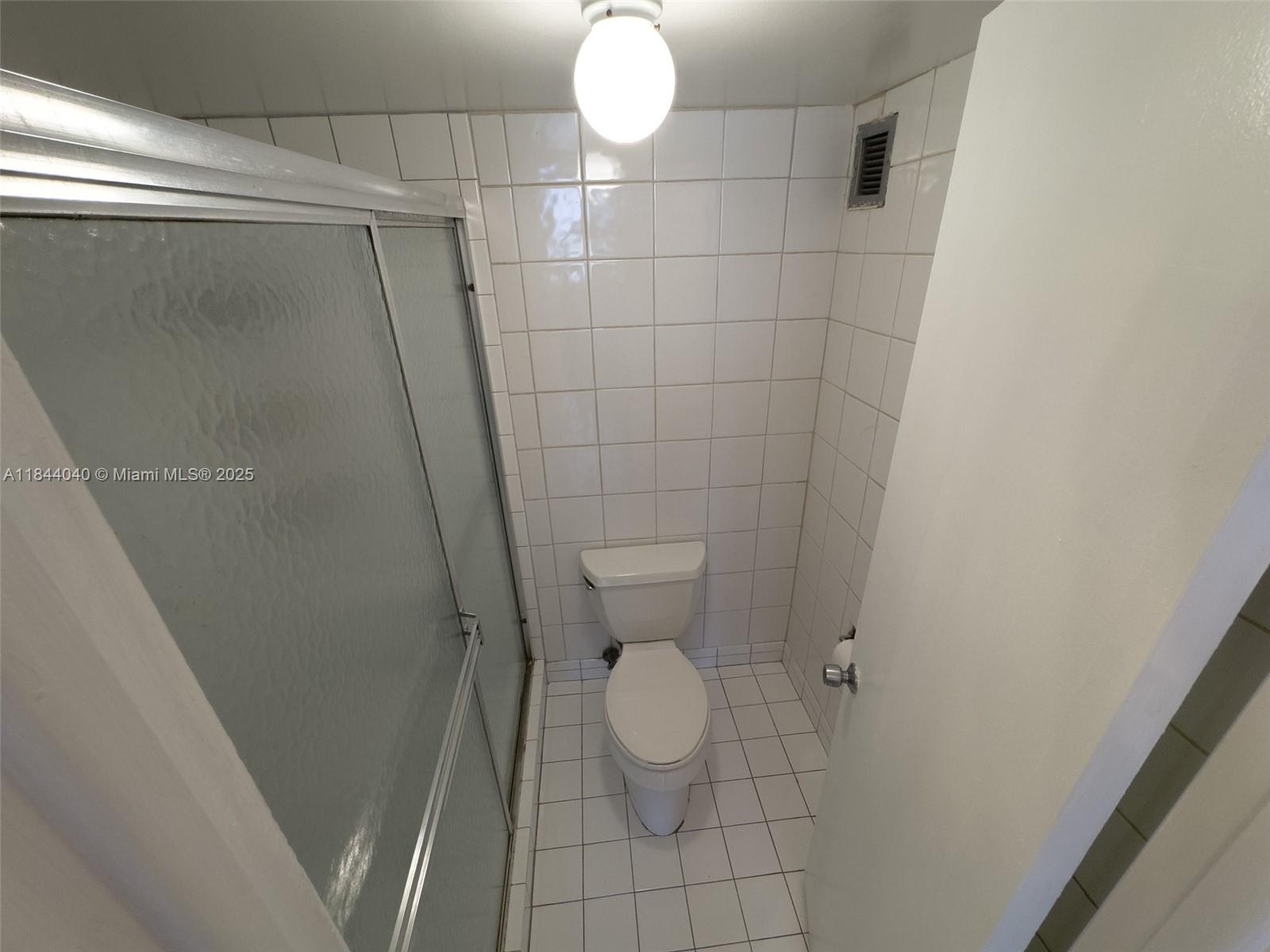 Photo of 3161 Ocean Dr  #401, Hallandale Beach, Florida, 33009 - 