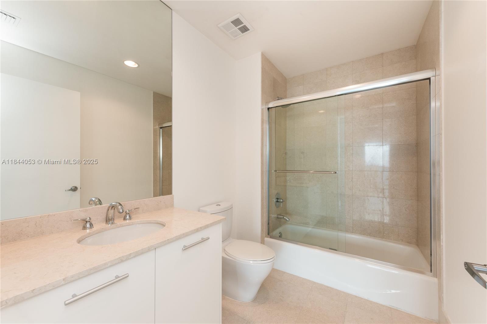 Photo of 2711 Ocean Dr  #3302, Hollywood, Florida, 33019 - 