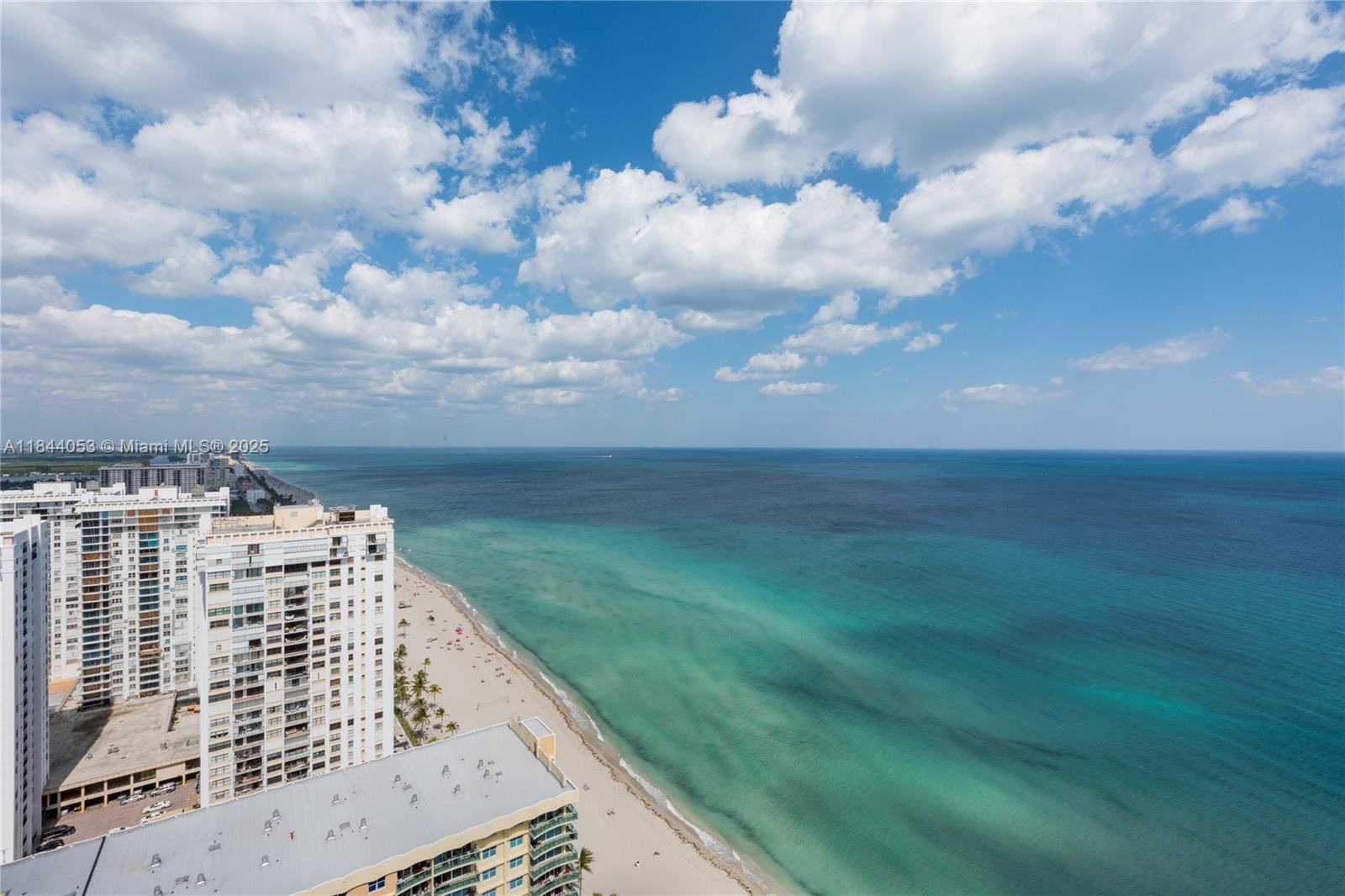Photo of 2711 Ocean Dr  #3302, Hollywood, Florida, 33019 - 
