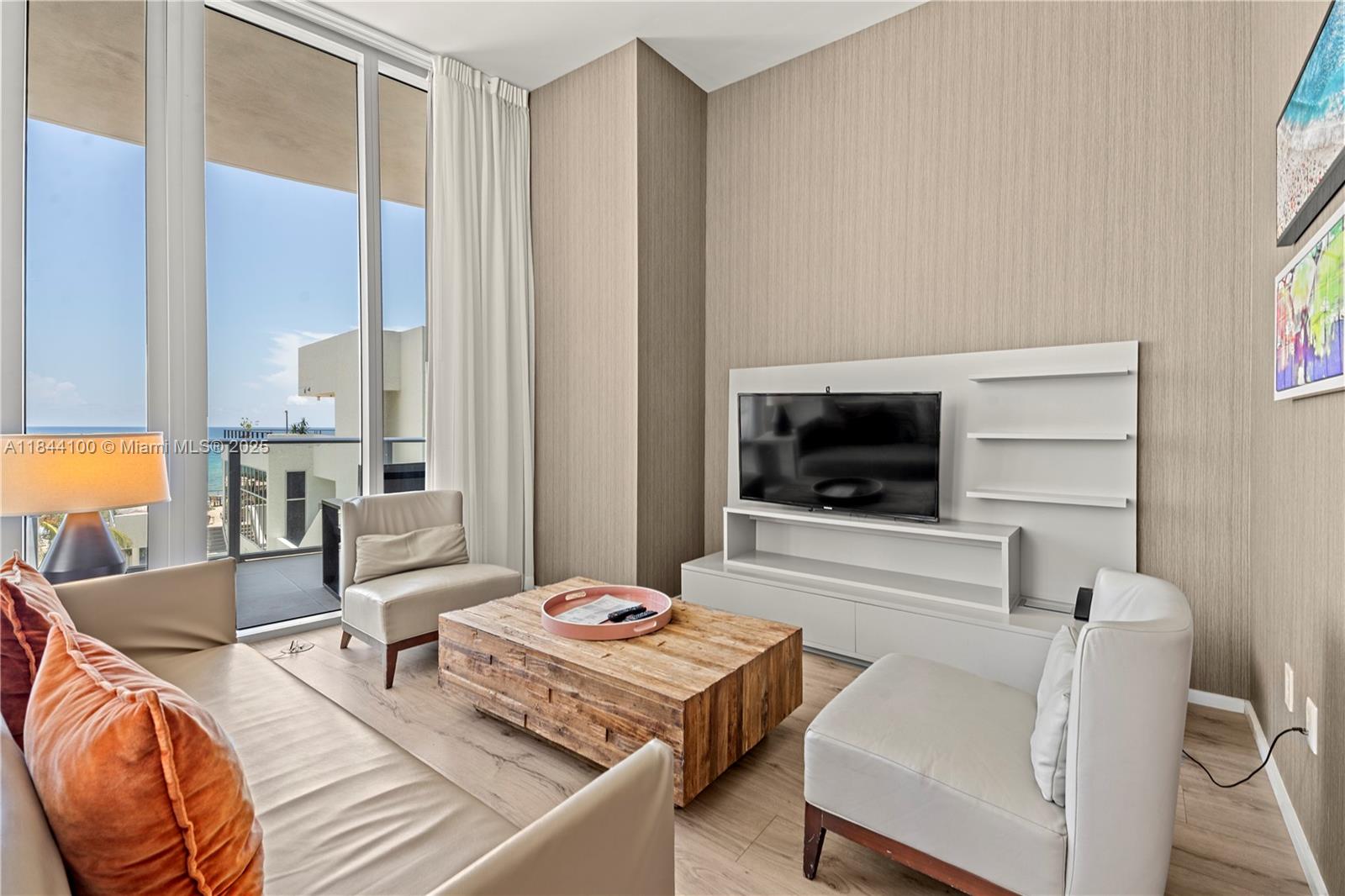 301 2 / 2 1172 sq. ft. $ 2025-07-21 0 Photo