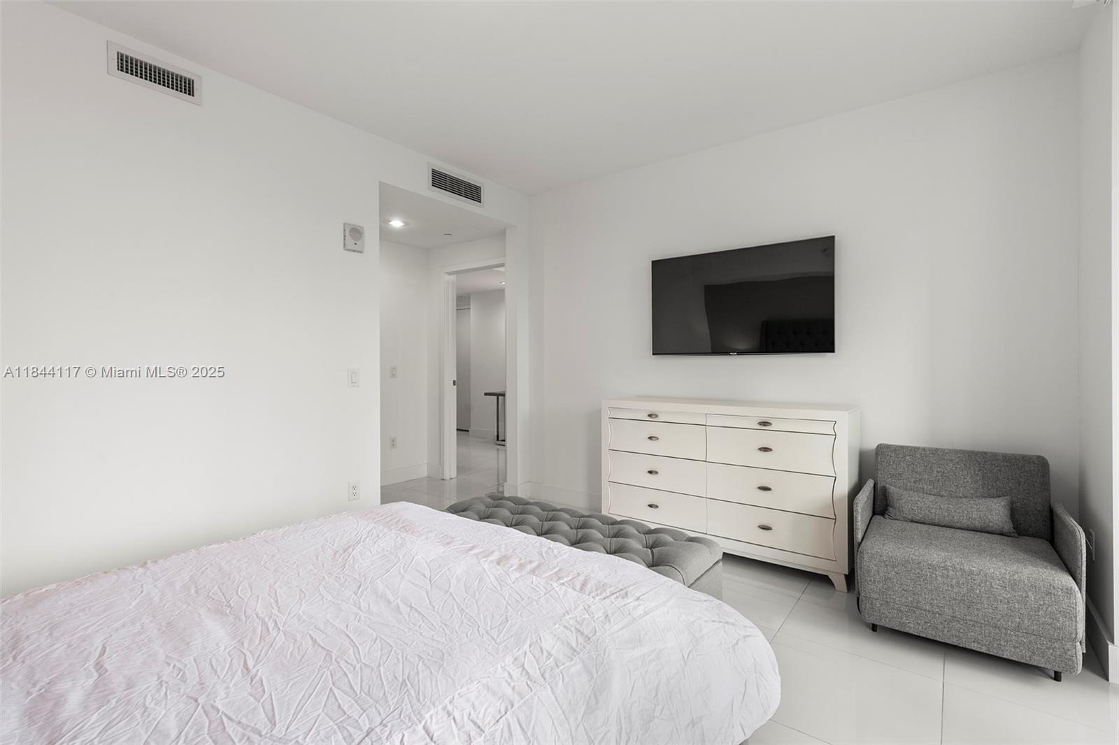 Photo of 1080 Brickell Ave  #209, Miami, Florida, 33131 - 