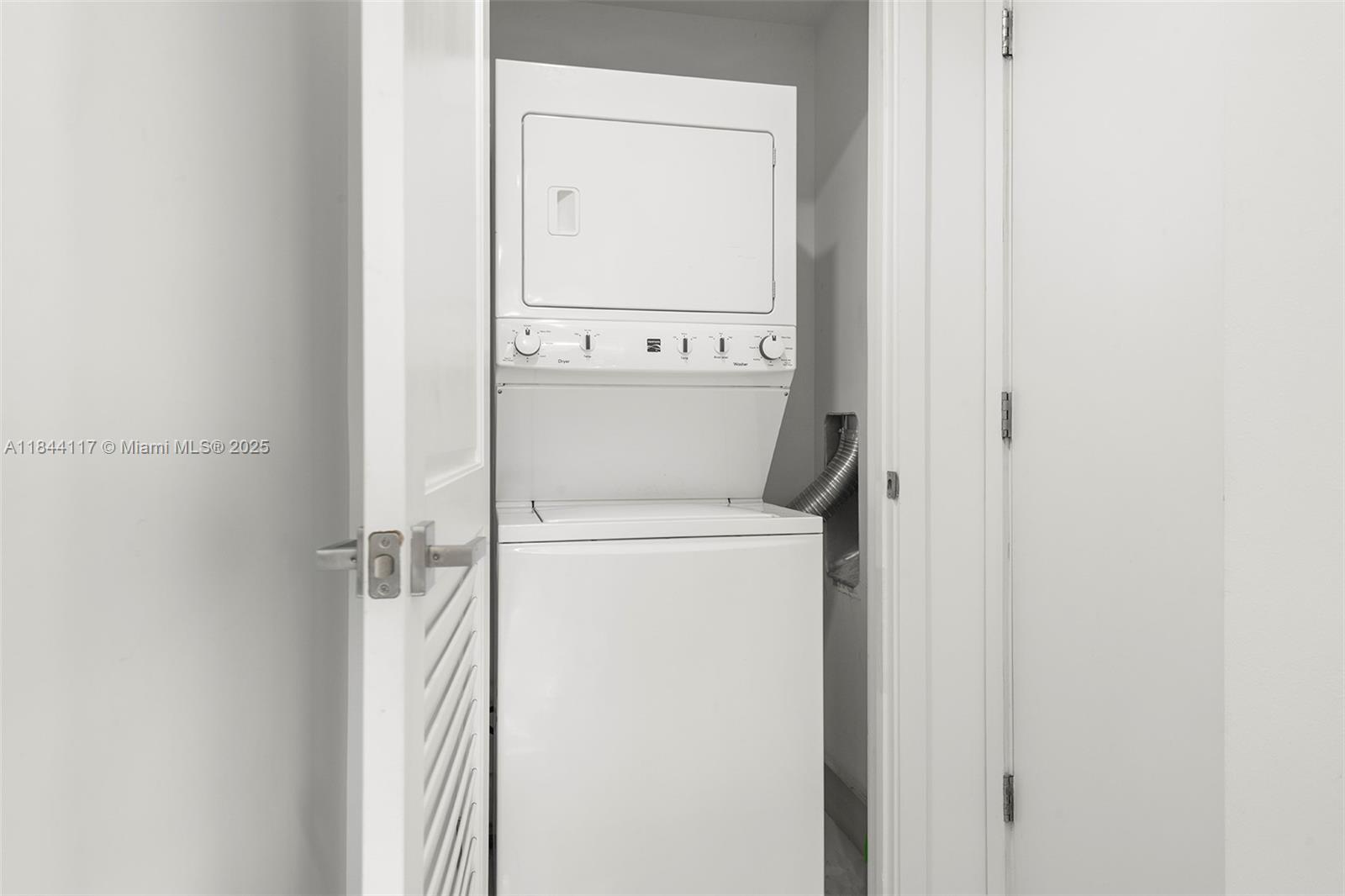 Photo of 1080 Brickell Ave  #209, Miami, Florida, 33131 - 