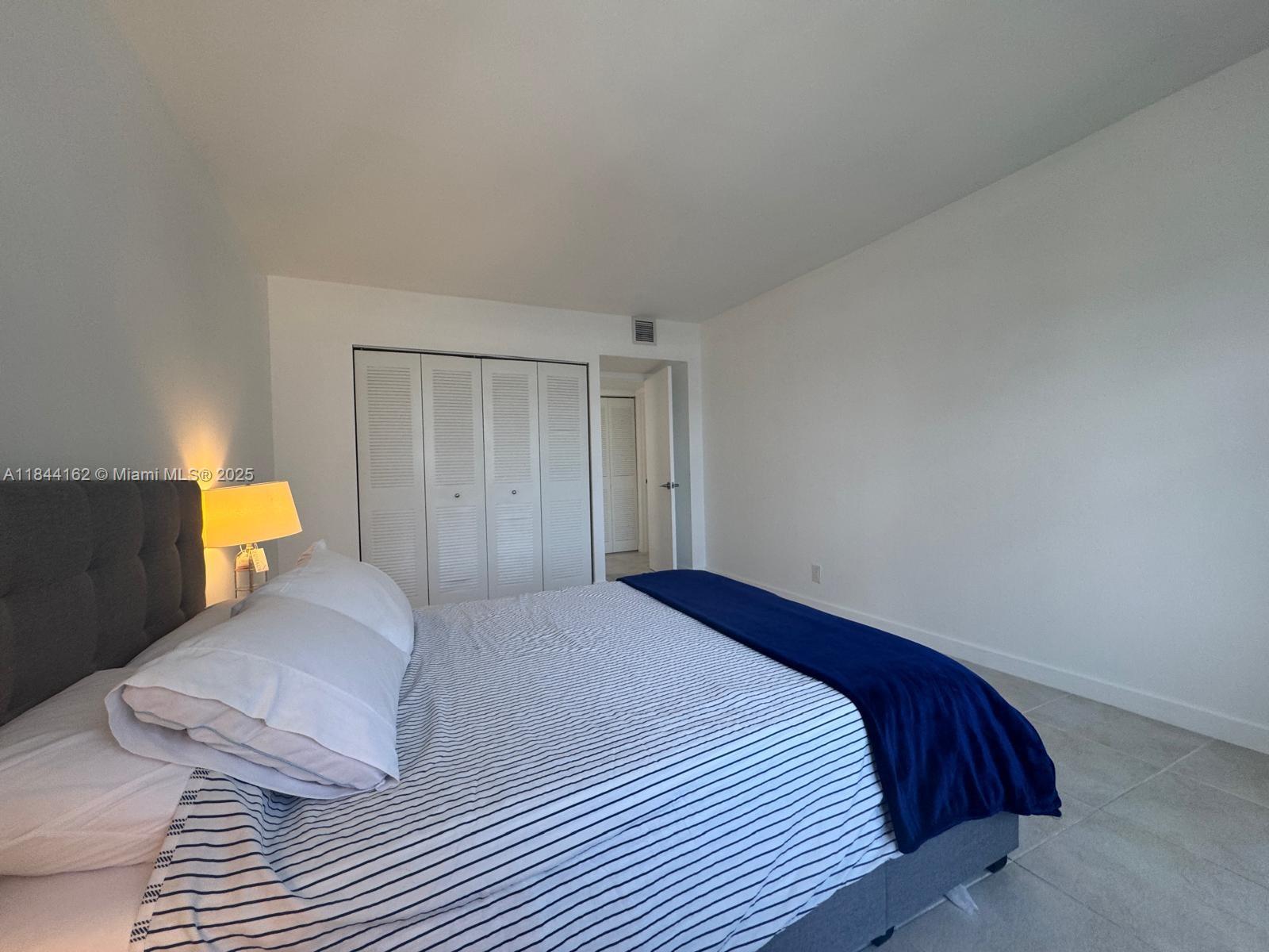 Photo of 3800 Ocean Dr  #1710, Hollywood, Florida, 33019 - 