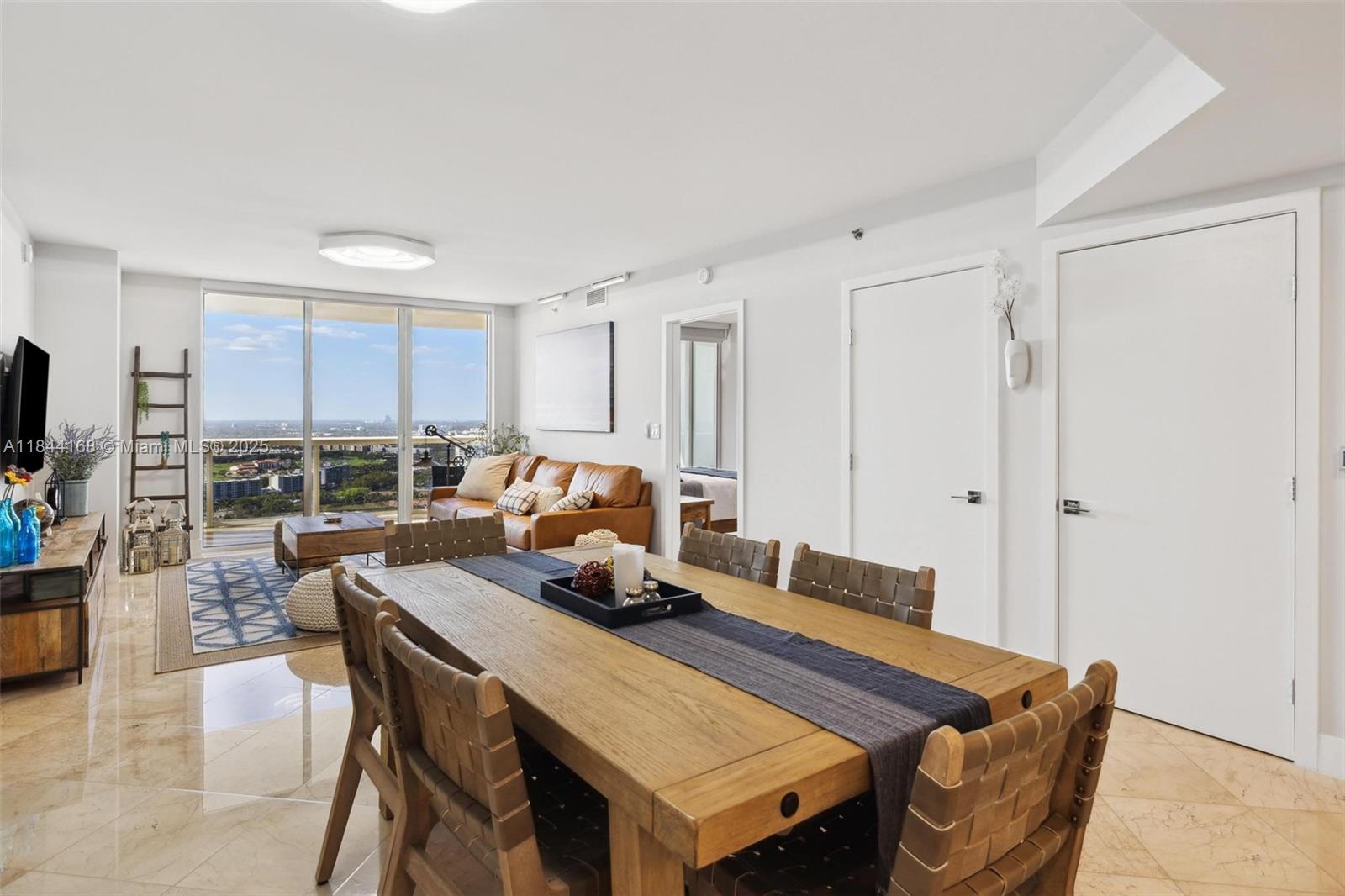 See details 3408 3 / 3 1571 sq. ft. $ 2025-07-21 0 Photo