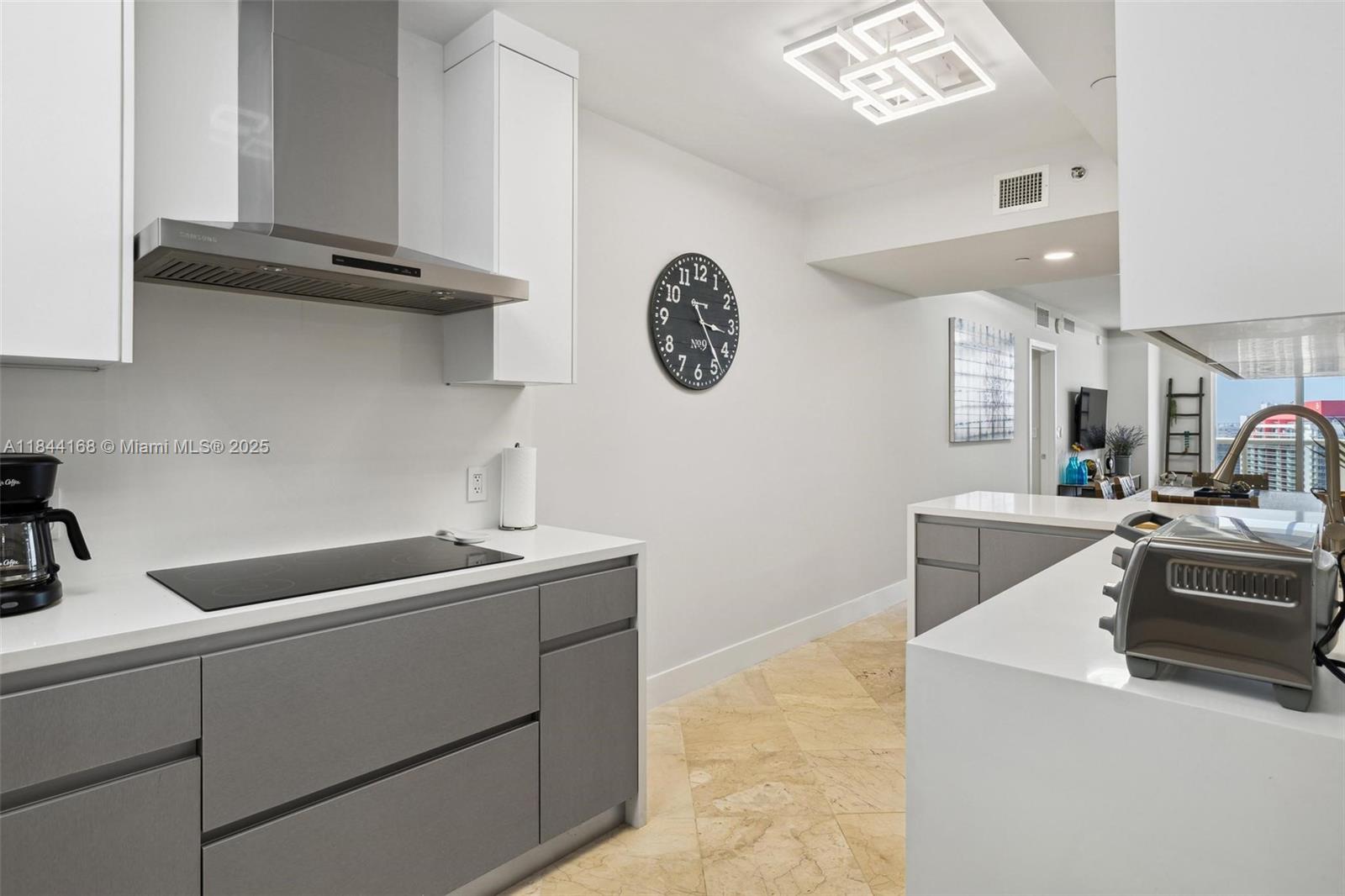 See details 3408 3 / 3 1571 sq. ft. $ 2025-07-21 0 Photo