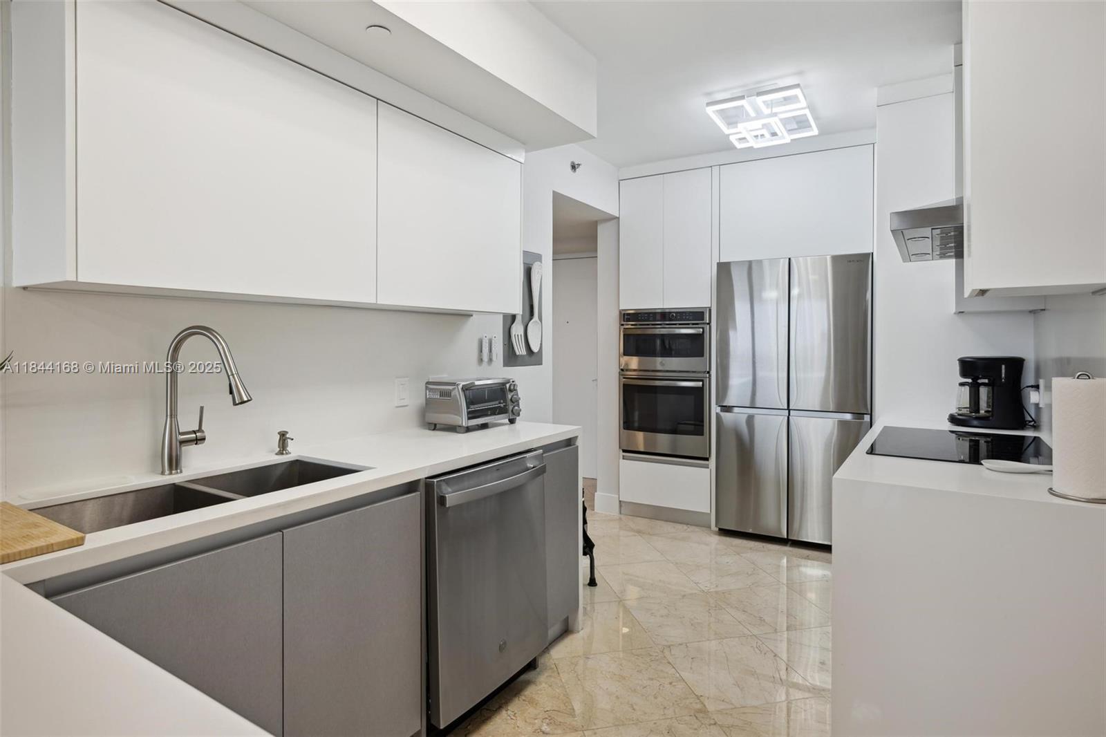 See details 3408 3 / 3 1571 sq. ft. $ 2025-07-21 0 Photo