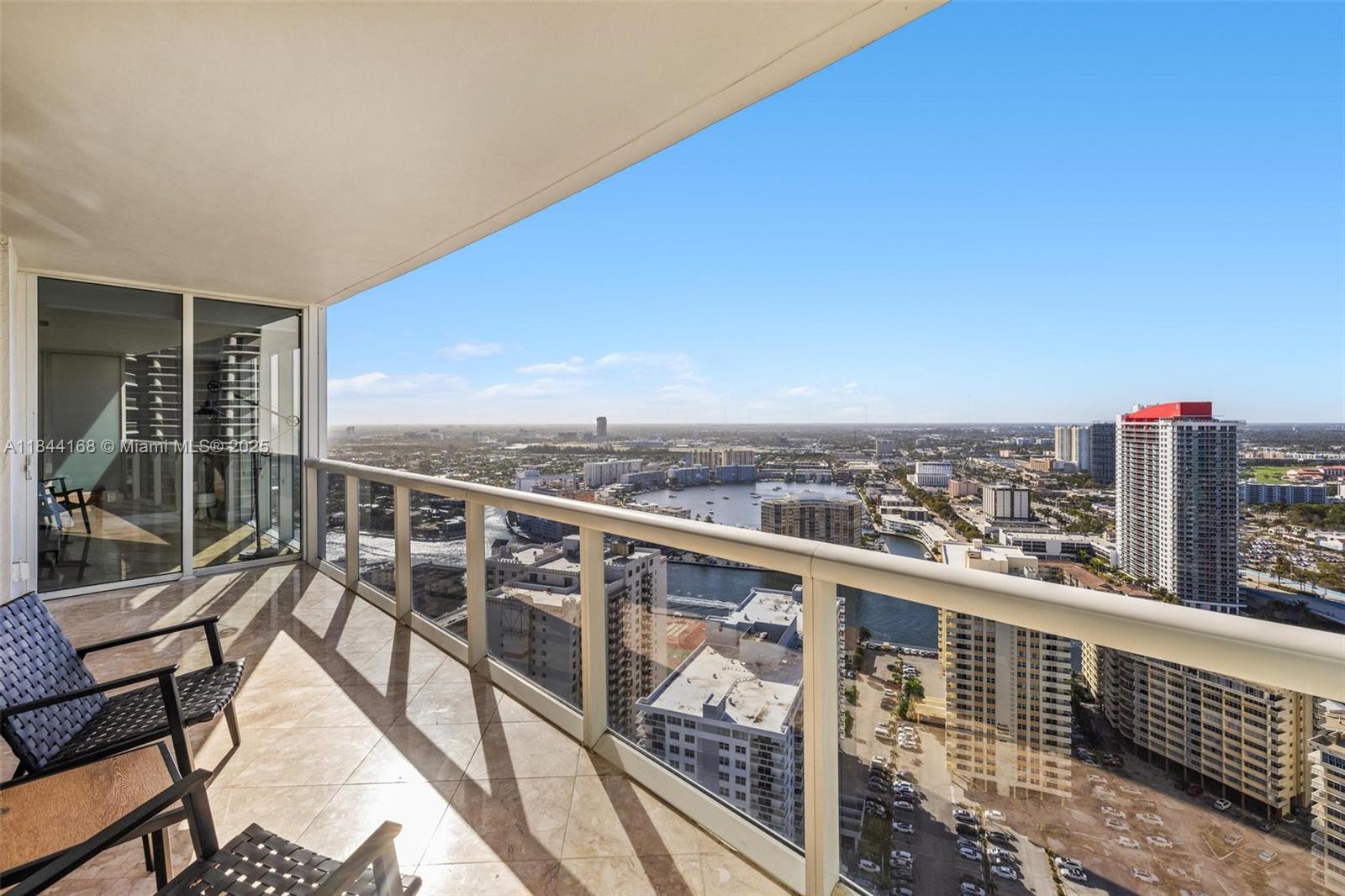 See details 3408 3 / 3 1571 sq. ft. $ 2025-07-21 0 Photo