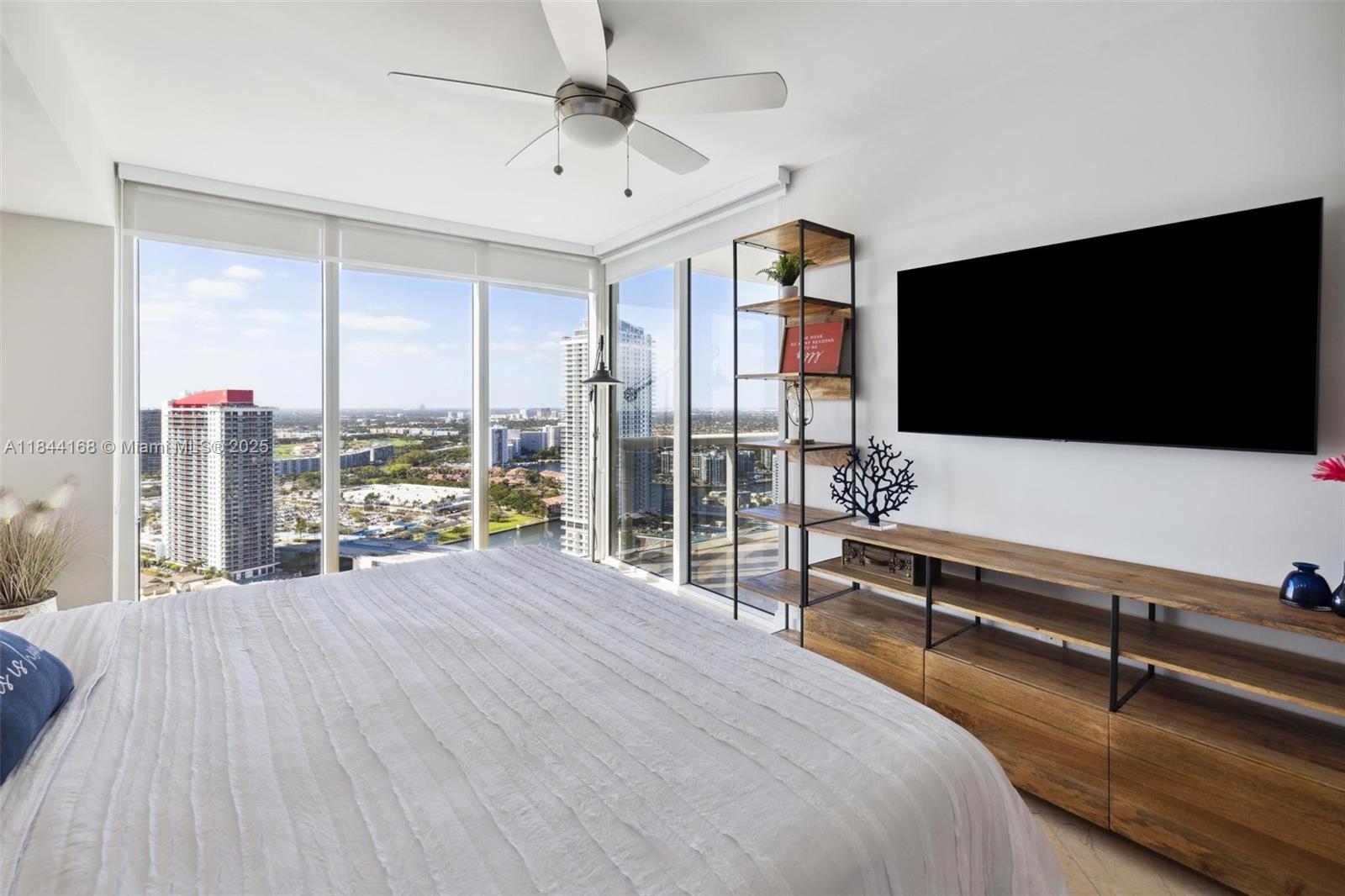 See details 3408 3 / 3 1571 sq. ft. $ 2025-07-21 0 Photo