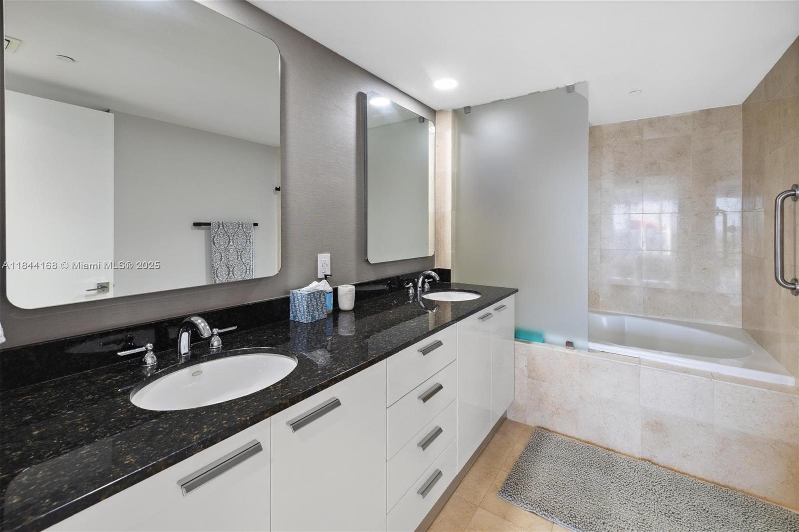 See details 3408 3 / 3 1571 sq. ft. $ 2025-07-21 0 Photo