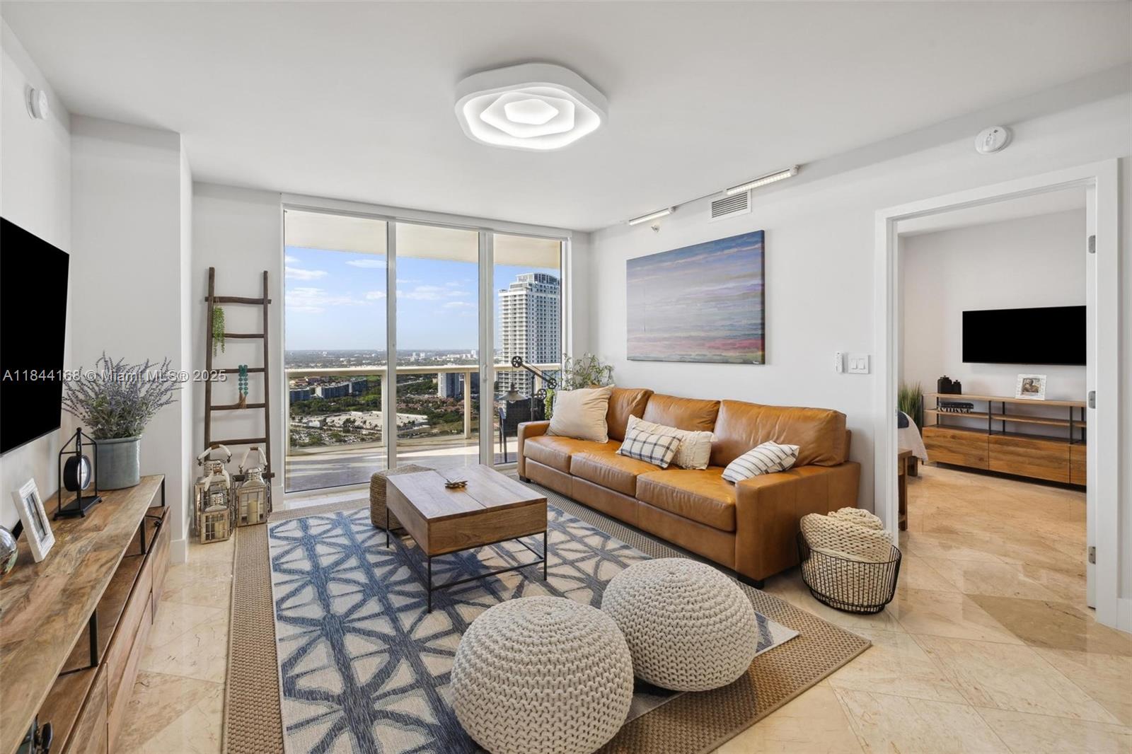 See details 3408 3 / 3 1571 sq. ft. $ 2025-07-21 0 Photo