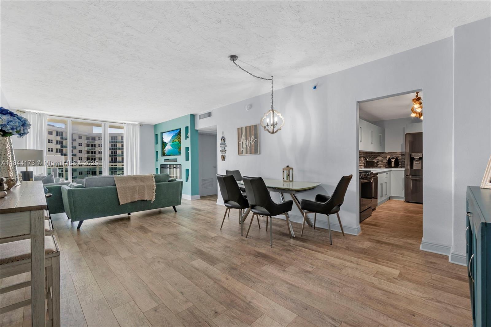 Photo of 3000 Ocean Dr  #1122, Hollywood, Florida, 33019 - 