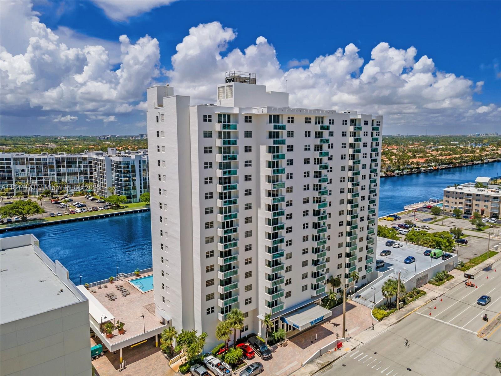 Photo of 3000 Ocean Dr  #1122, Hollywood, Florida, 33019 - 
