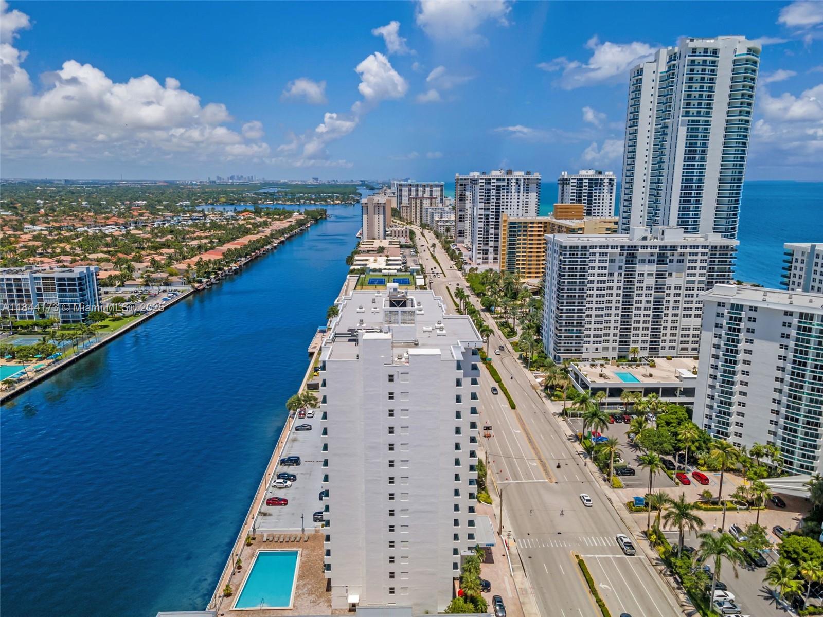 Photo of 3000 Ocean Dr  #1122, Hollywood, Florida, 33019 - 