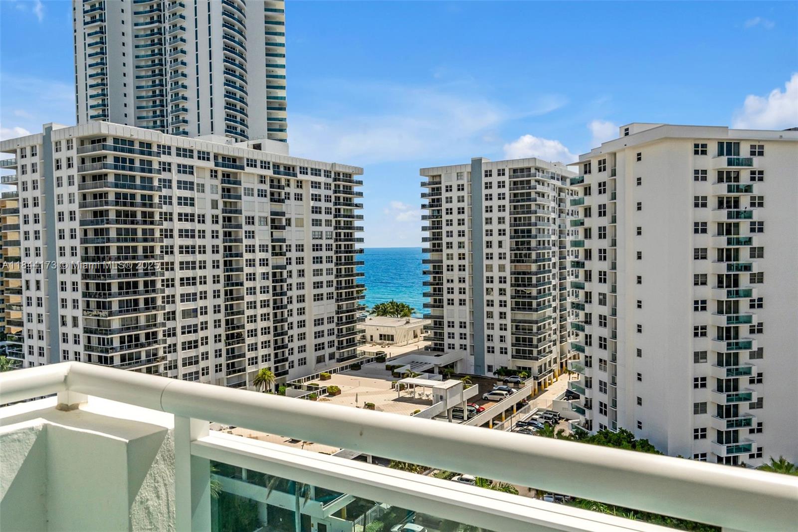 Photo of 3000 Ocean Dr  #1122, Hollywood, Florida, 33019 - 