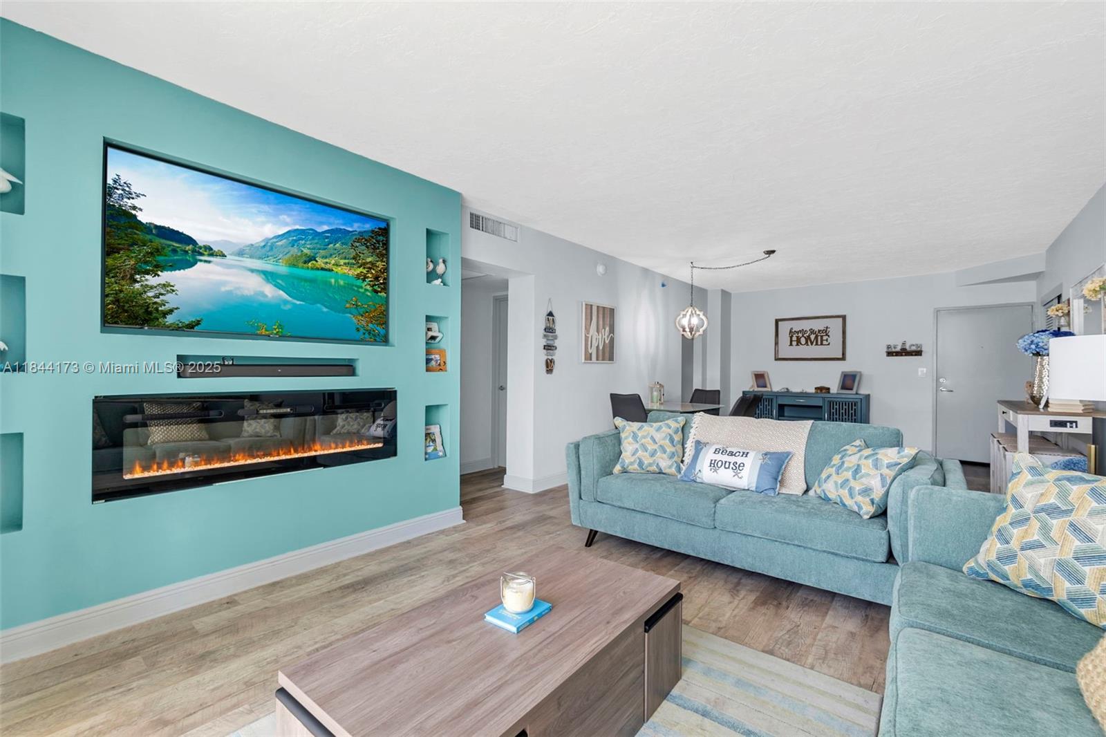 Photo of 3000 Ocean Dr  #1122, Hollywood, Florida, 33019 - 