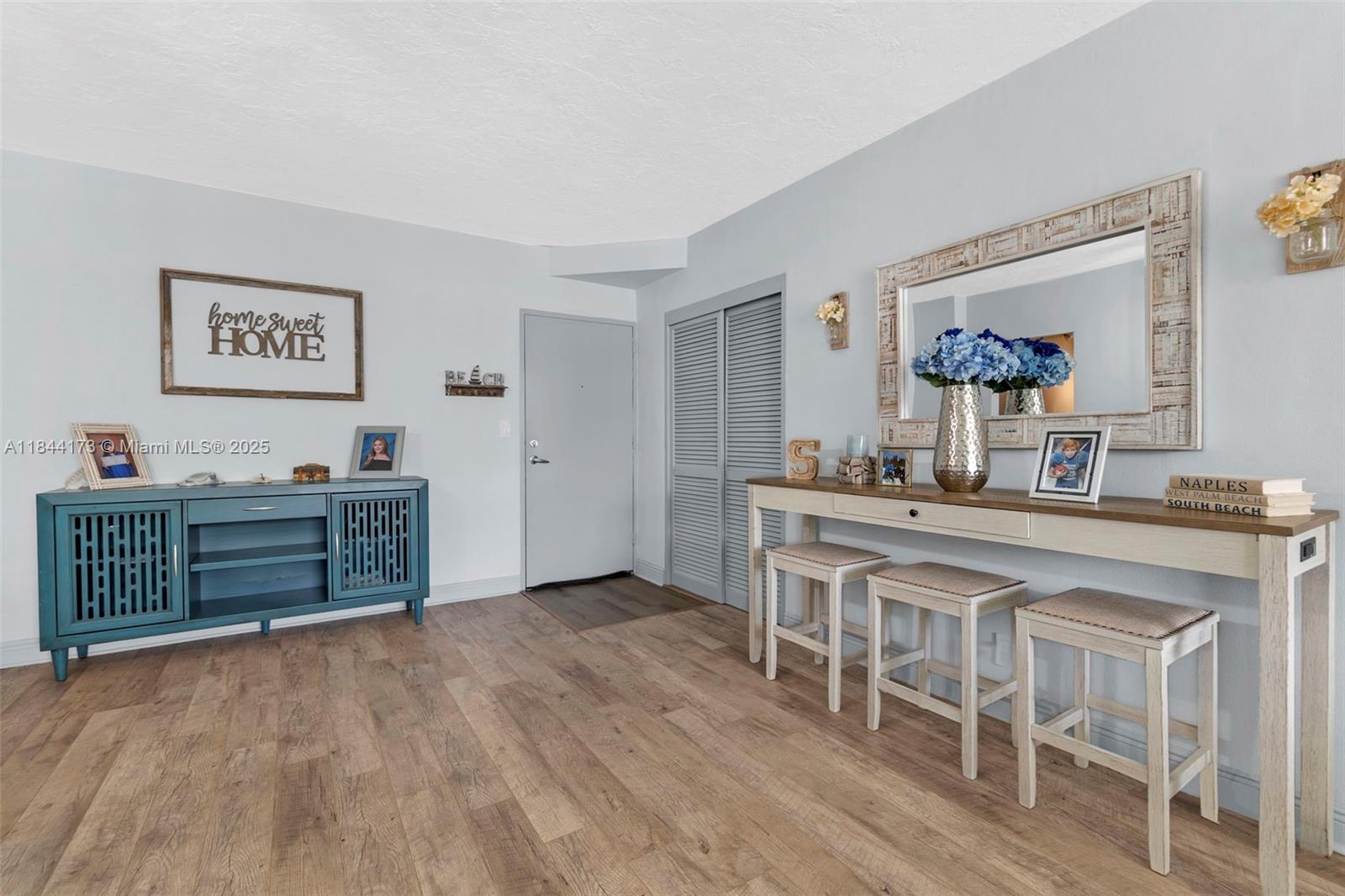 Photo of 3000 Ocean Dr  #1122, Hollywood, Florida, 33019 - 