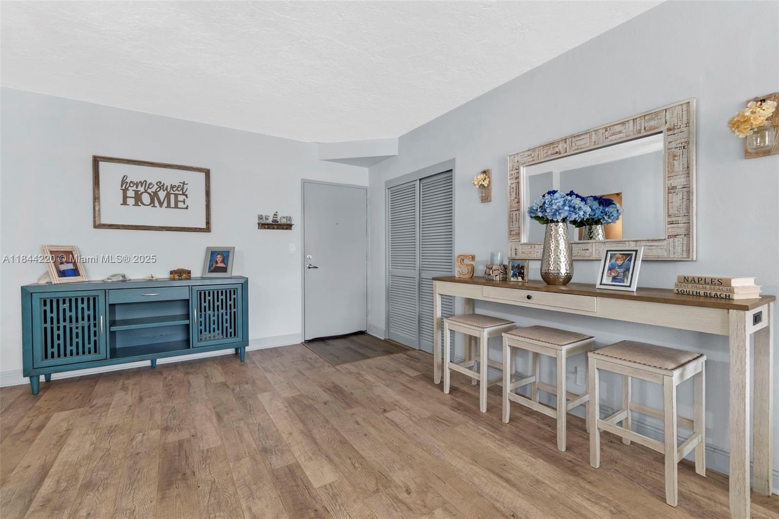 Photo of 3000 Ocean Dr  #1122, Hollywood, Florida, 33019 - 