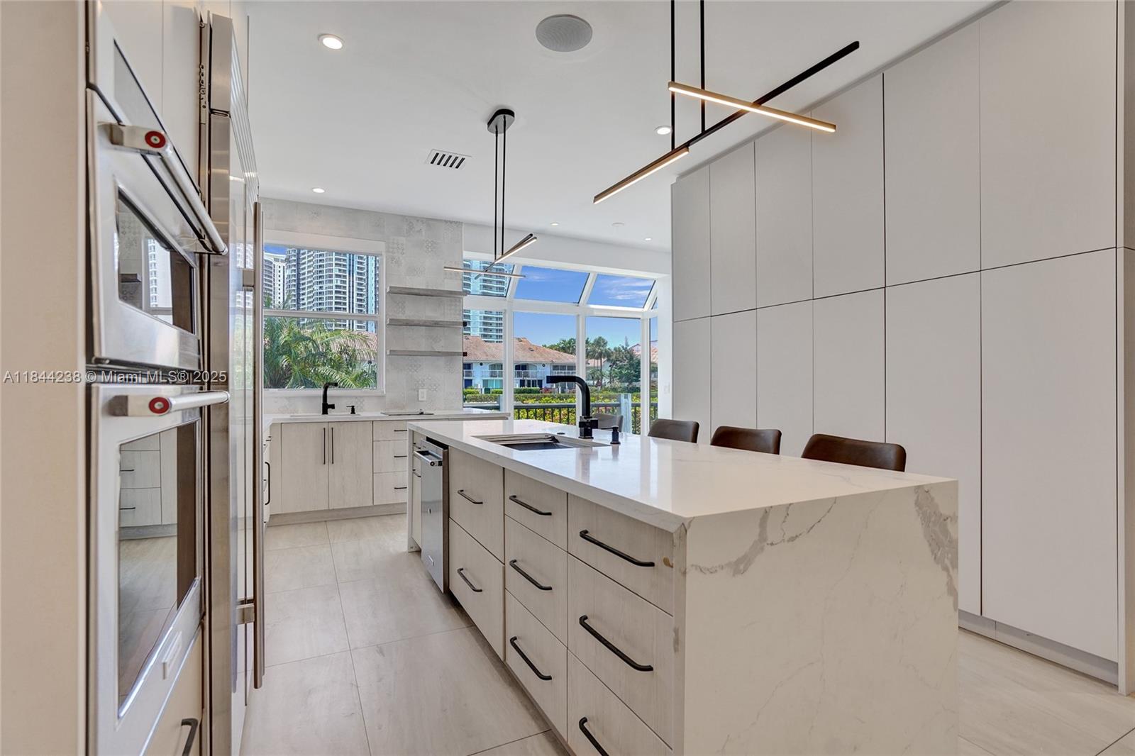 Photo of 3757 208th Ter  (3757), Aventura, Florida, 33180 - 