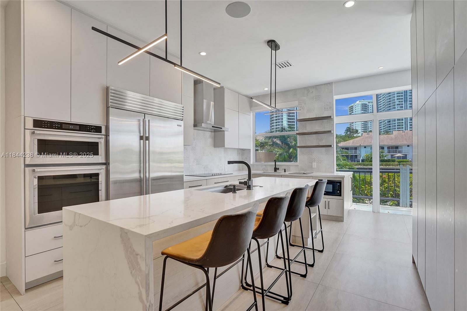 Photo of 3757 208th Ter  (3757), Aventura, Florida, 33180 - 