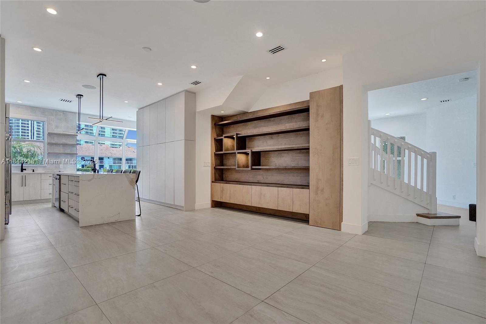 Photo of 3757 208th Ter  (3757), Aventura, Florida, 33180 - 