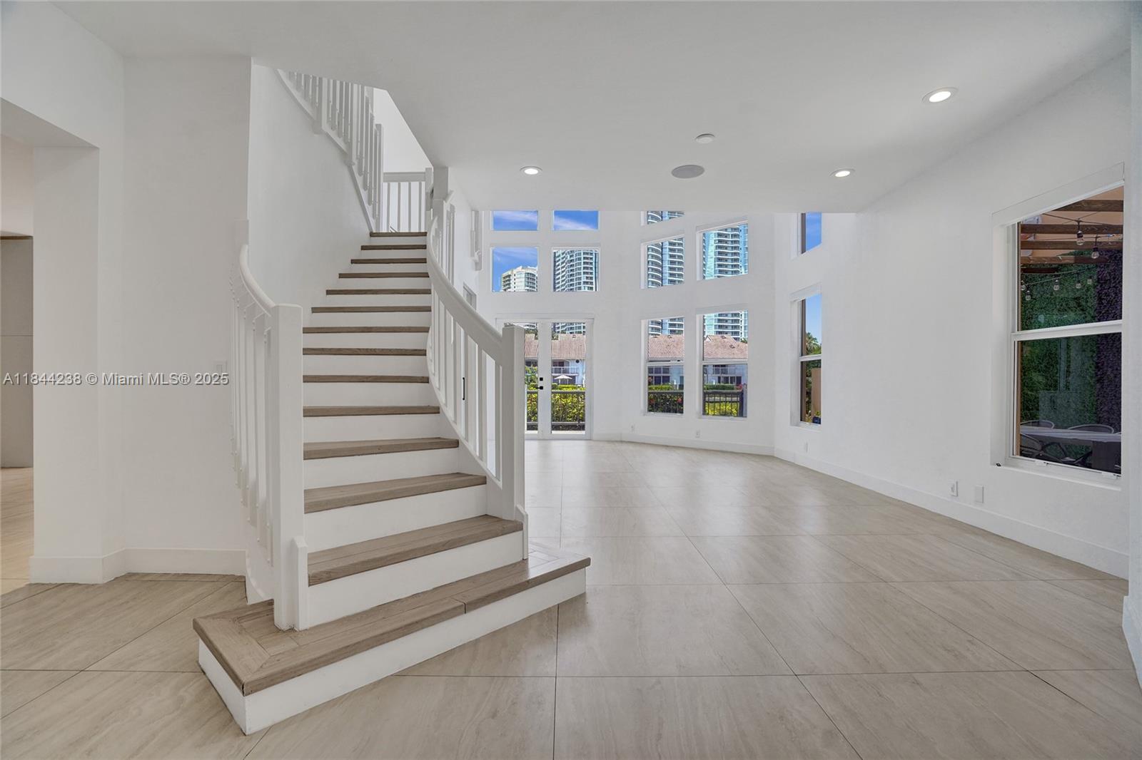 Photo of 3757 208th Ter  (3757), Aventura, Florida, 33180 - 